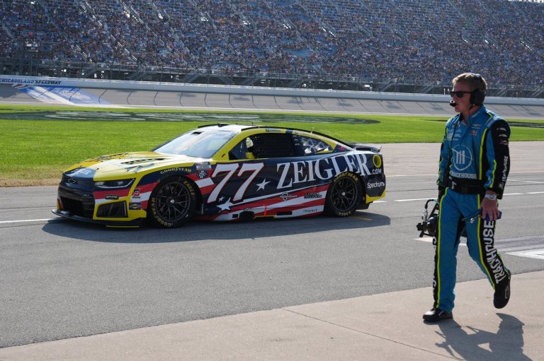 NASCAR uses 3 of its youngest drivers for Rolling Stones collaboration | iNFOnews.ca
