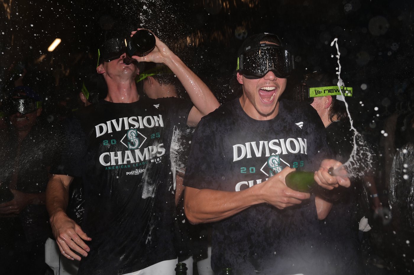 Mariners win AL West for 1st time in 24 years as Raleigh reaches 60 homers in 9-2 win over Rockies | iNFOnews.ca