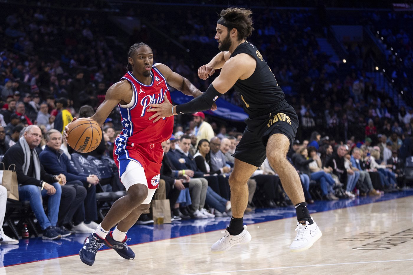 Short-handed 76ers beat Cavaliers 132-129 to end 7-game losing streak | iNFOnews.ca Short-handed 76ers beat Cavaliers 132-129 to end 7-game losing streak | iNFOnews.ca