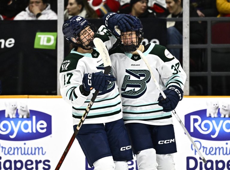 Sceptres sign veteran forward Jamie Lee Rattray to two-year PWHL contract | iNFOnews.ca
