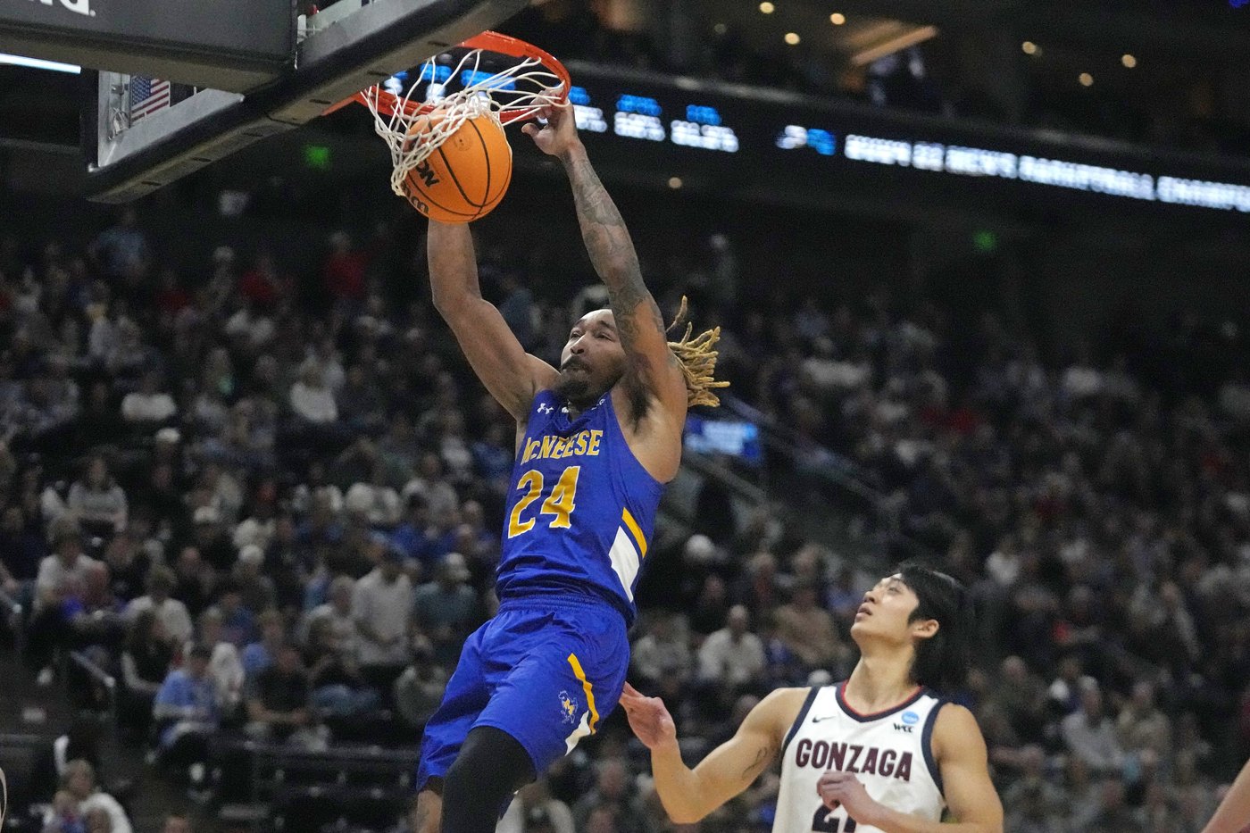 Many top players from one-bid leagues left for bigger schools. Here are some of the best who stayed | iNFOnews.ca