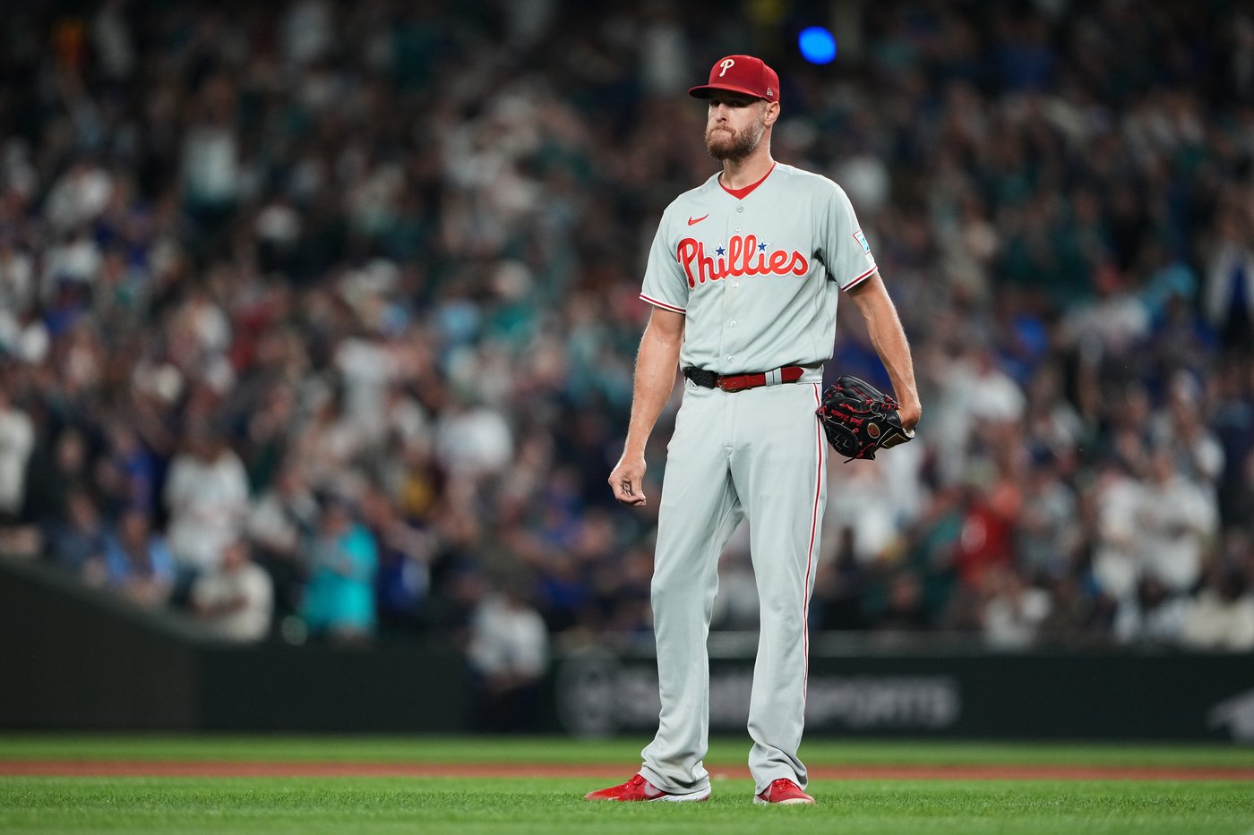 Cal Raleigh hits 3 homers as Mariners snap Phillies' 9-game win streak with 9-2 victory | iNFOnews.ca