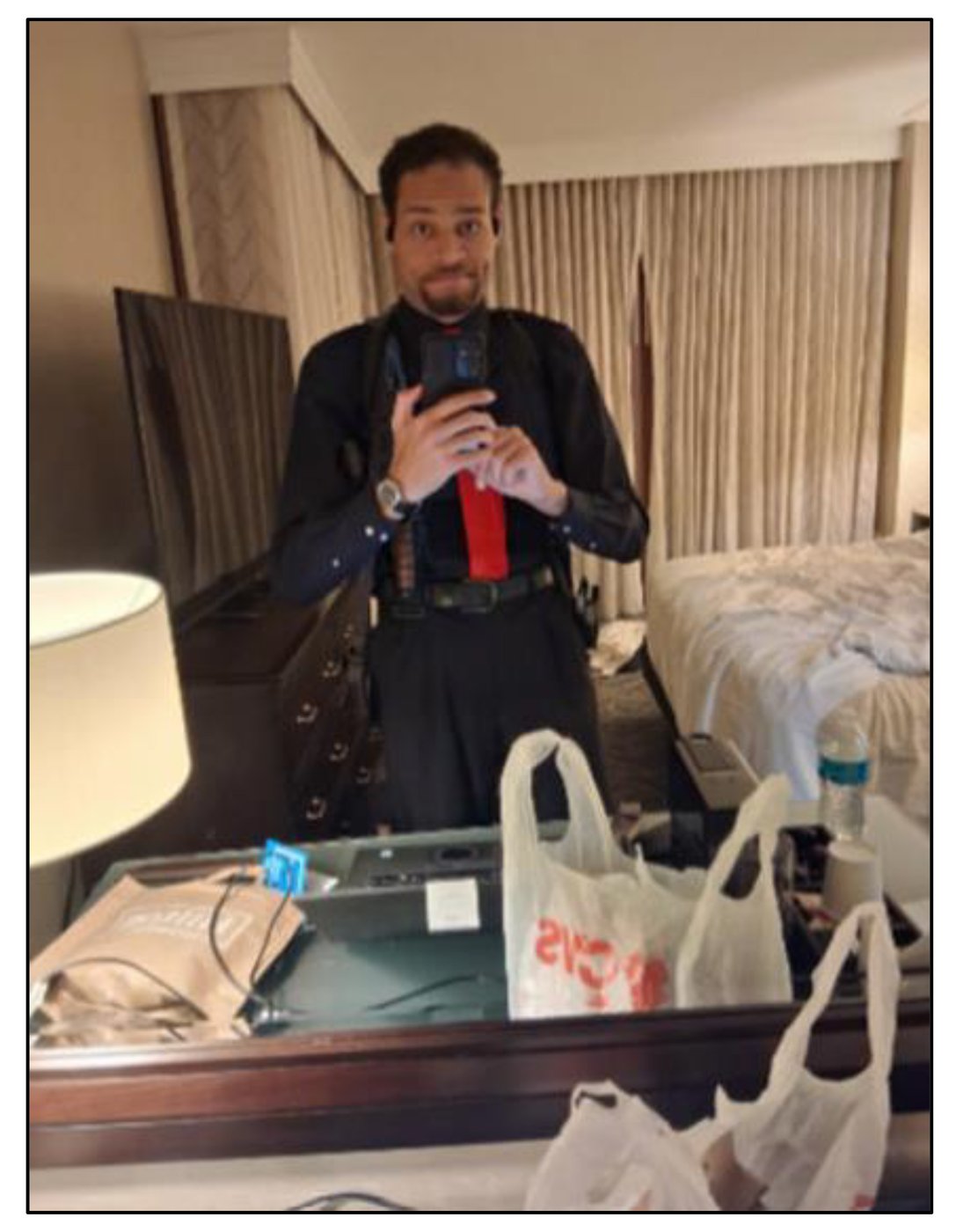 Man charged with trying to kill Trump took hotel room selfie before rushing gala, investigators say | iNFOnews.ca