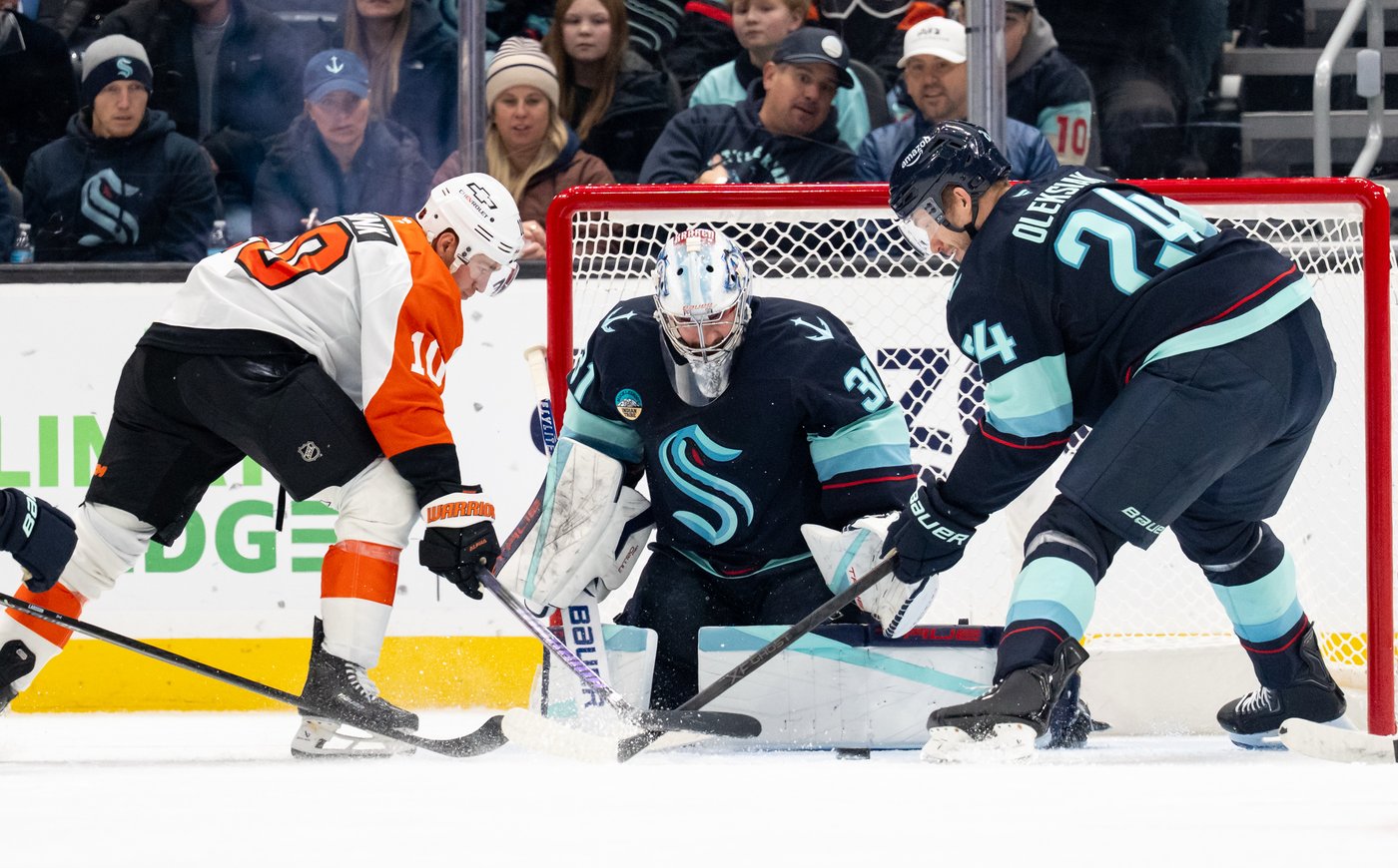 Grubauer stops 31 shots and Tolvanen scores twice as Kraken beat Flyers 4-1 | iNFOnews.ca Grubauer stops 31 shots and Tolvanen scores twice as Kraken beat Flyers 4-1 | iNFOnews.ca