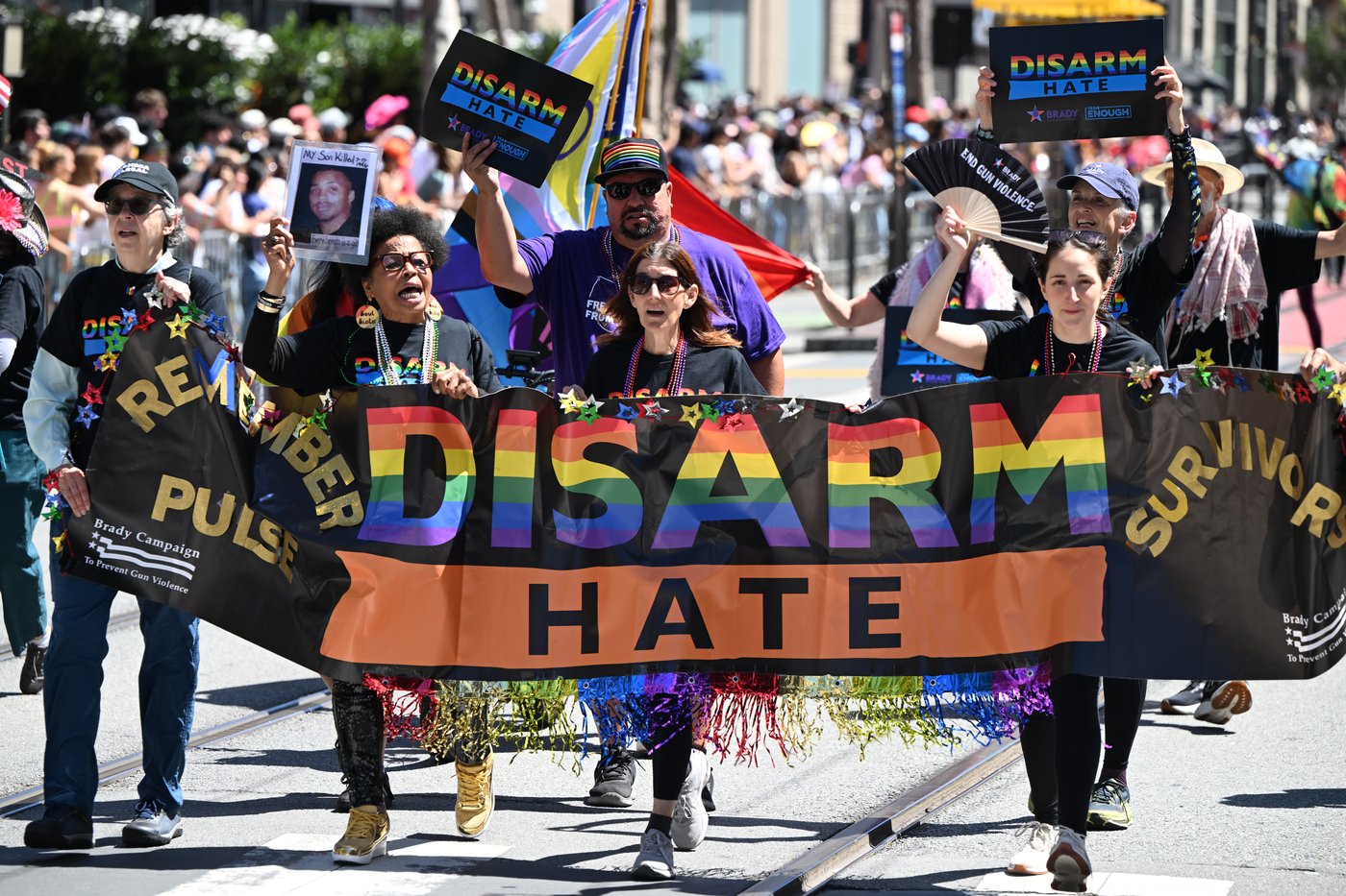 Parades in NYC and San Francisco wrap up LGBTQ+ Pride Month | iNFOnews.ca Parades in NYC and San Francisco wrap up LGBTQ+ Pride Month | iNFOnews.ca