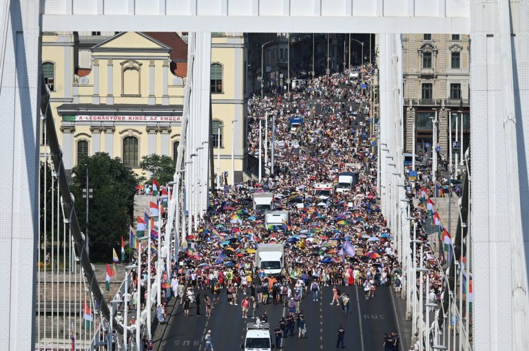 Tens of thousands march in the first Budapest Pride since Viktor Orbán was voted out | iNFOnews.ca
