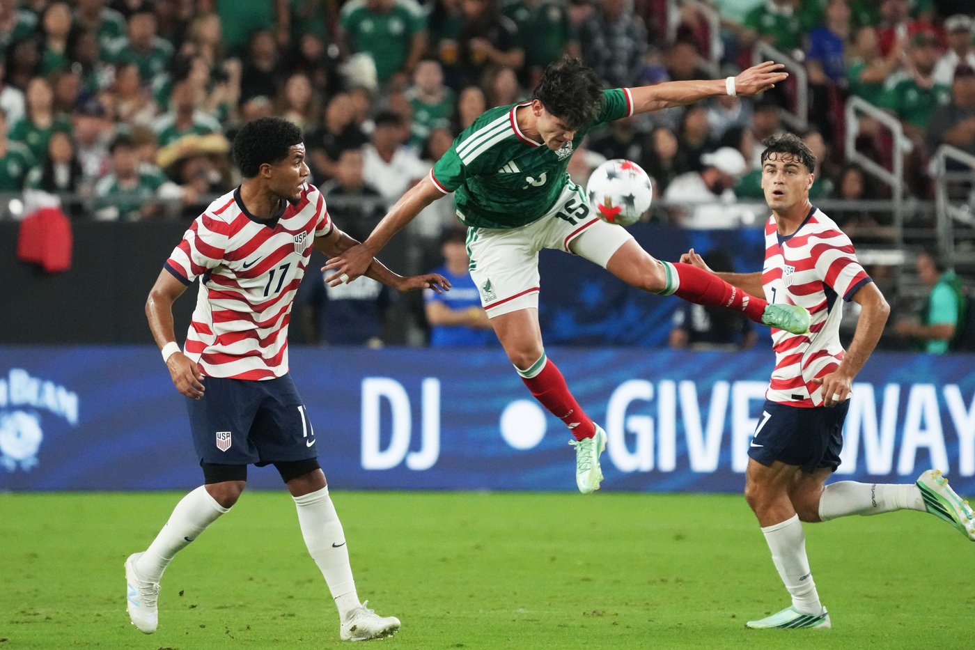Cavan Sullivan -- just 17 years old -- becomes youngest USMNT player to score in 3-0 win vs. Mexico | iNFOnews.ca Cavan Sullivan -- just 17 years old -- becomes youngest USMNT player to score in 3-0 win vs. Mexico | iNFOnews.ca