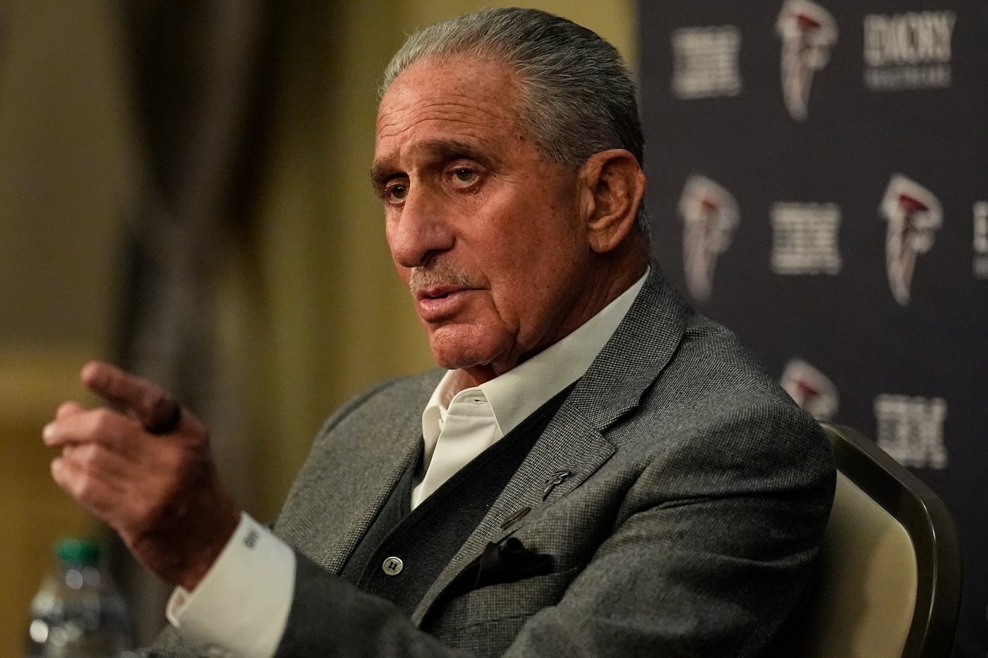 Falcons interview John Harbaugh and Mike McDaniel as they continue search to replace Raheem Morris | iNFOnews.ca Falcons interview John Harbaugh and Mike McDaniel as they continue search to replace Raheem Morris | iNFOnews.ca