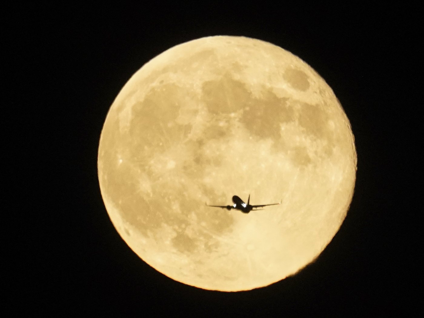 When to catch the last supermoon of the year | iNFOnews.ca When to catch the last supermoon of the year | iNFOnews.ca