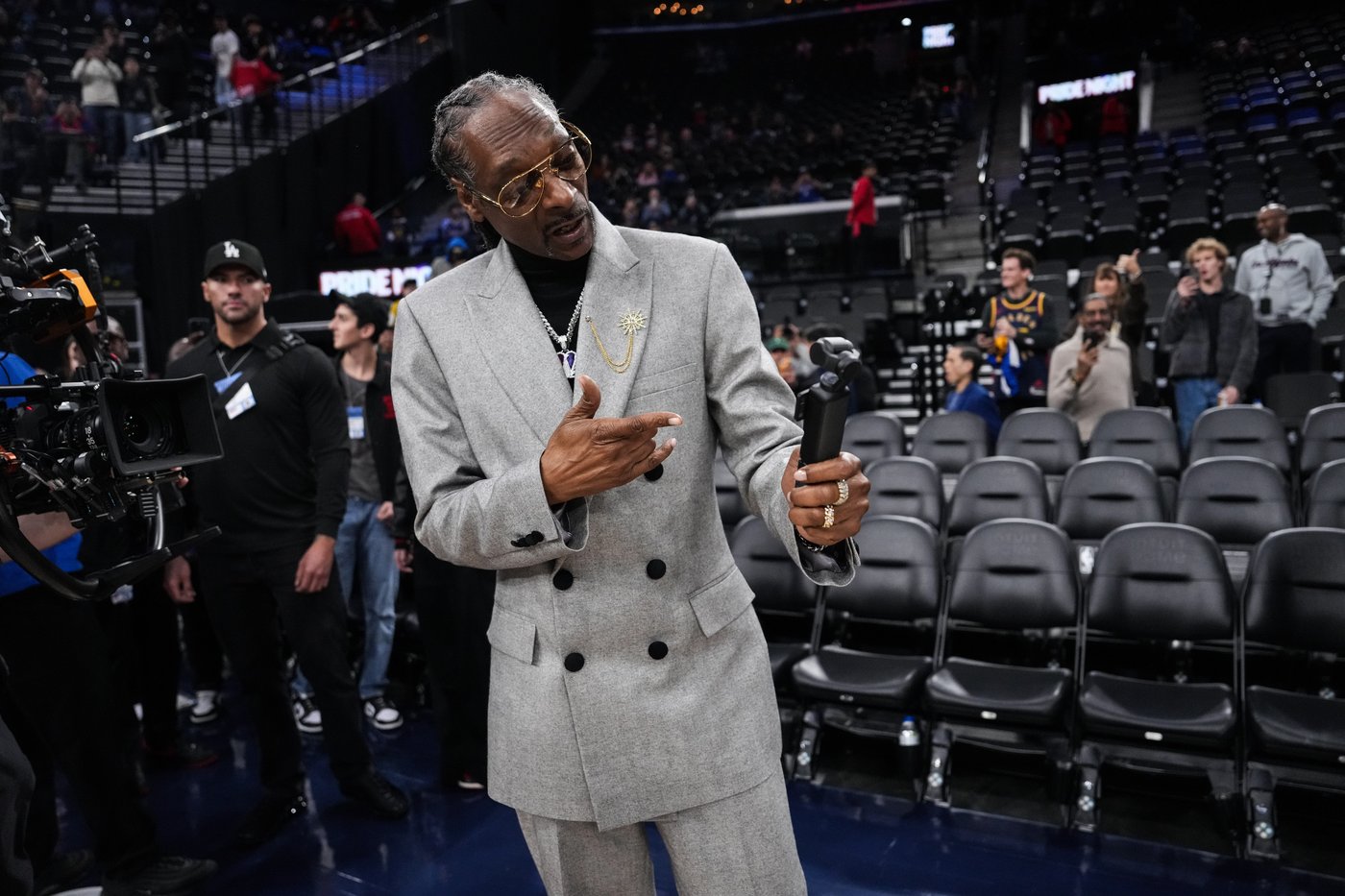Snoop Dogg's NBA analyst role underscores why his on-air presence and global appeal keeps growing | iNFOnews.ca Snoop Dogg's NBA analyst role underscores why his on-air presence and global appeal keeps growing | iNFOnews.ca