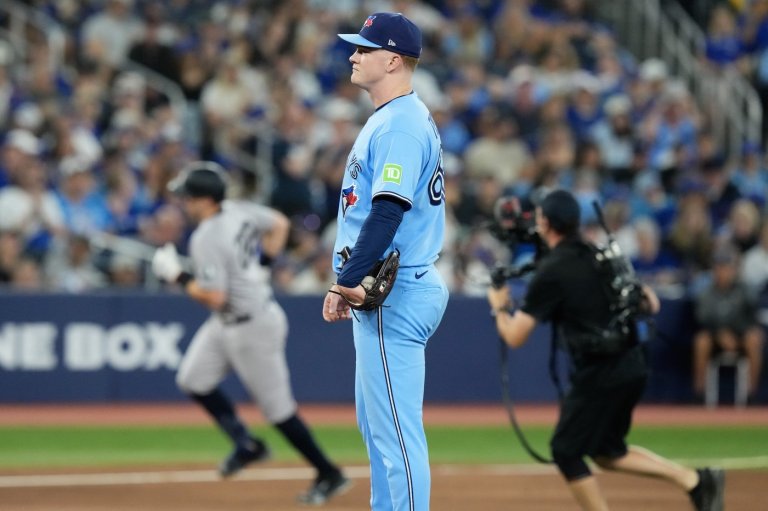 Blue Jays bullpen caves again in ninth inning as Toronto falls to New York Yankees | iNFOnews.ca