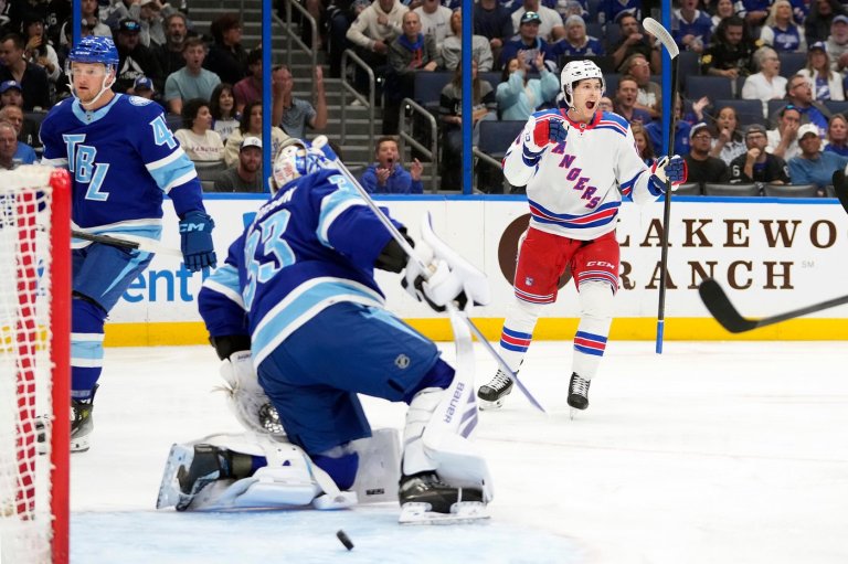 Kartye scores 2 goals as the Rangers beat the Lightning 4-2 | iNFOnews.ca