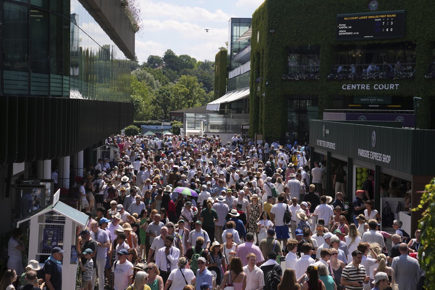 Wimbledon's expansion plan heads to court while facing opposition from local residents | iNFOnews.ca