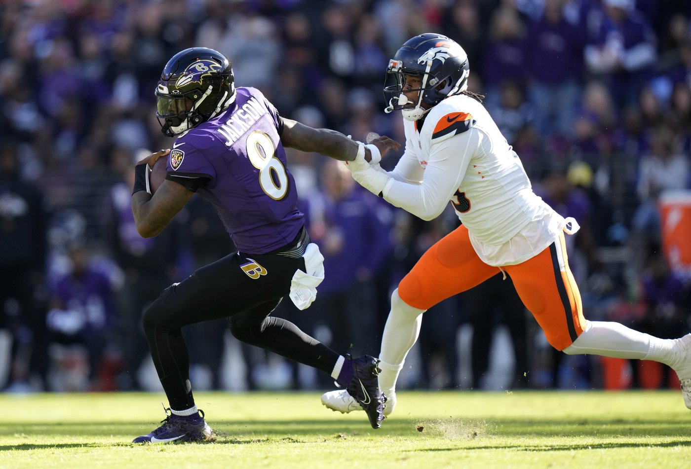 Jackson produces perfect passer rating, Henry scores 2 more TDs as Ravens rout Broncos 41-10 | iNFOnews.ca Jackson produces perfect passer rating, Henry scores 2 more TDs as Ravens rout Broncos 41-10 | iNFOnews.ca