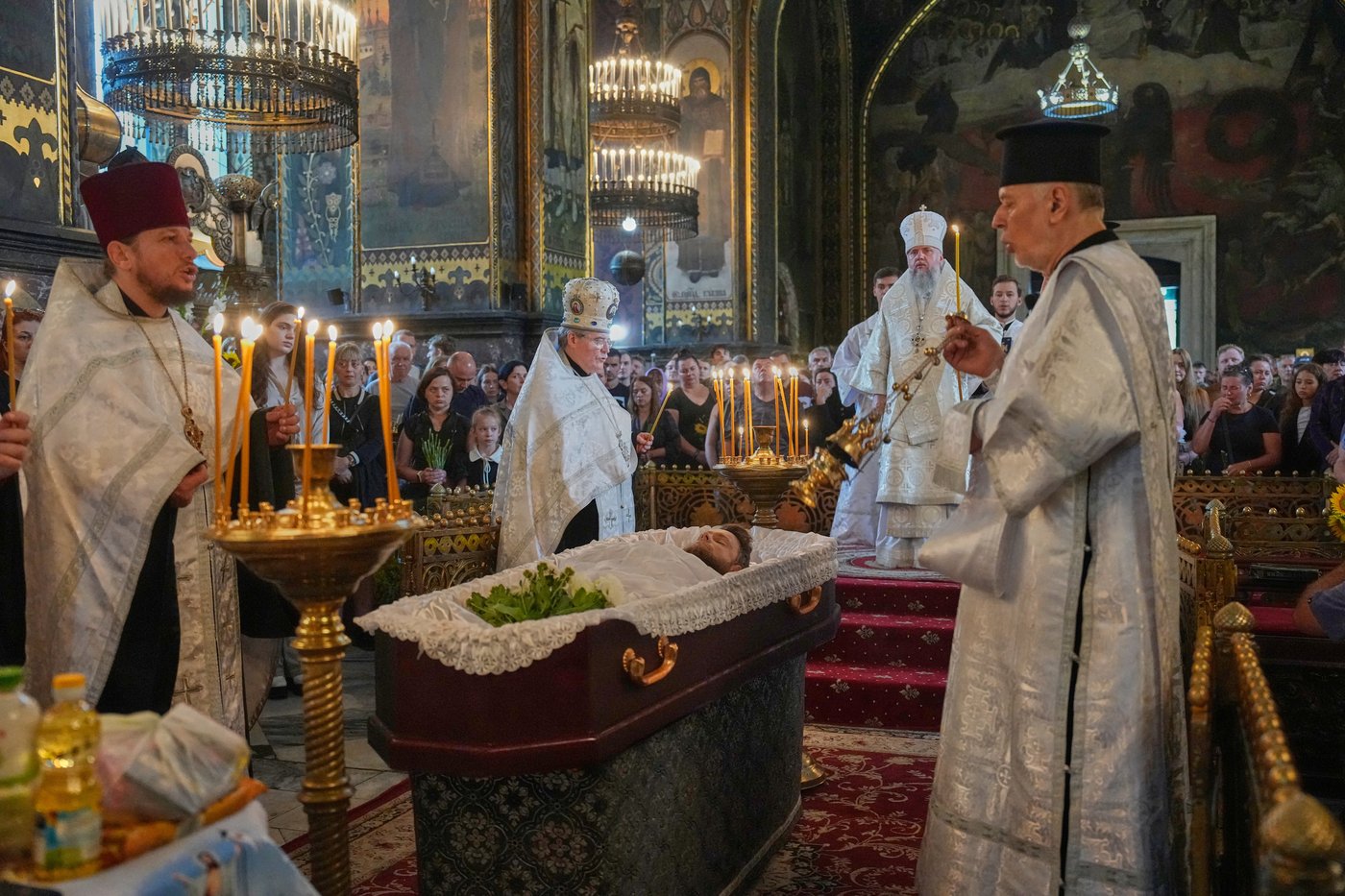 Ukraine honors its 'collector of souls' volunteer killed while recovering the war dead | iNFOnews.ca