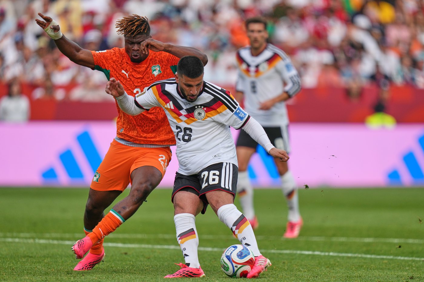 Netherlands and Sweden face off in Houston and other World Cup Day 10 highlights, in photos | iNFOnews.ca