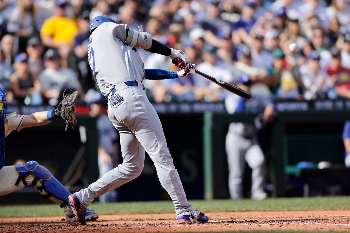 Shohei Ohtani hits his career-high 55th homer of the season to break his own Dodgers record | iNFOnews.ca