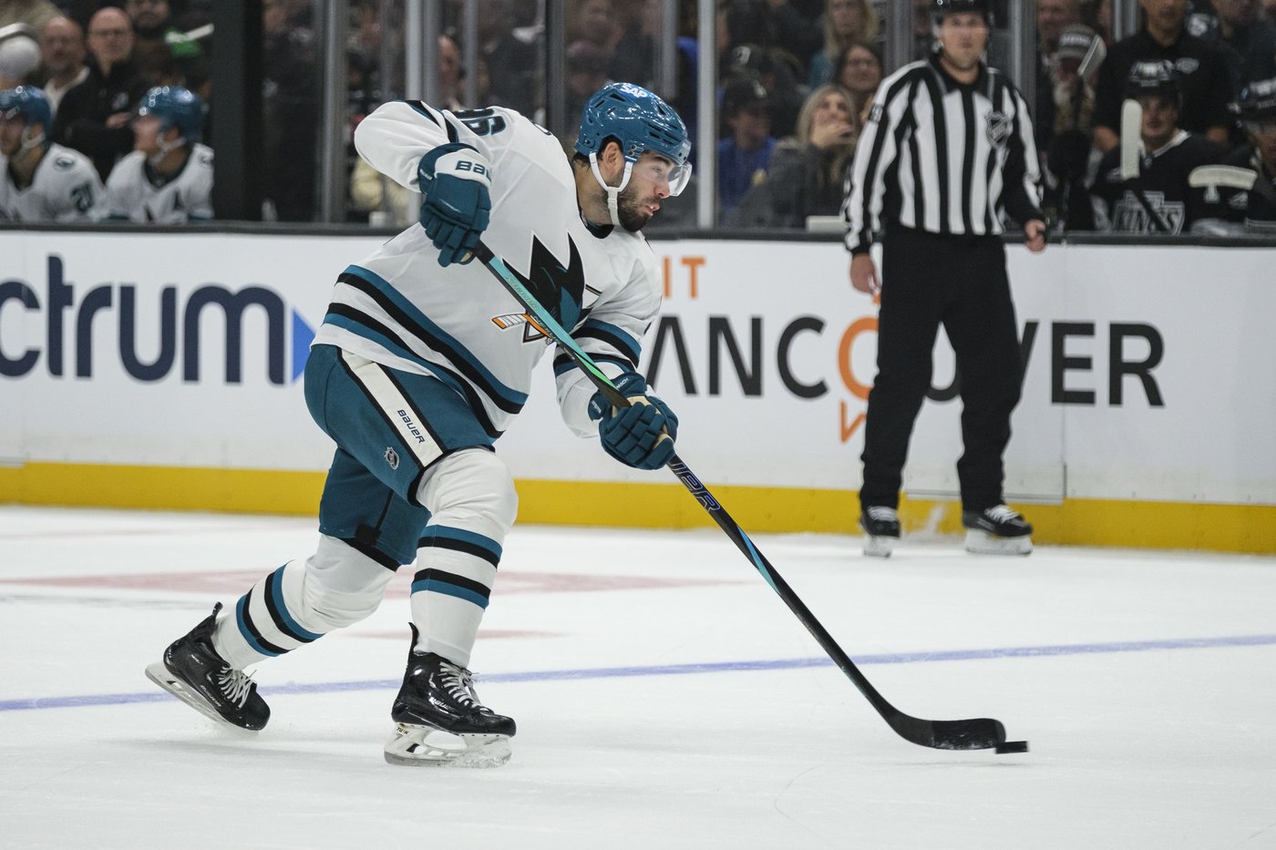 Sharks make dubious history by going winless through 8 games for 2nd straight season | iNFOnews.ca