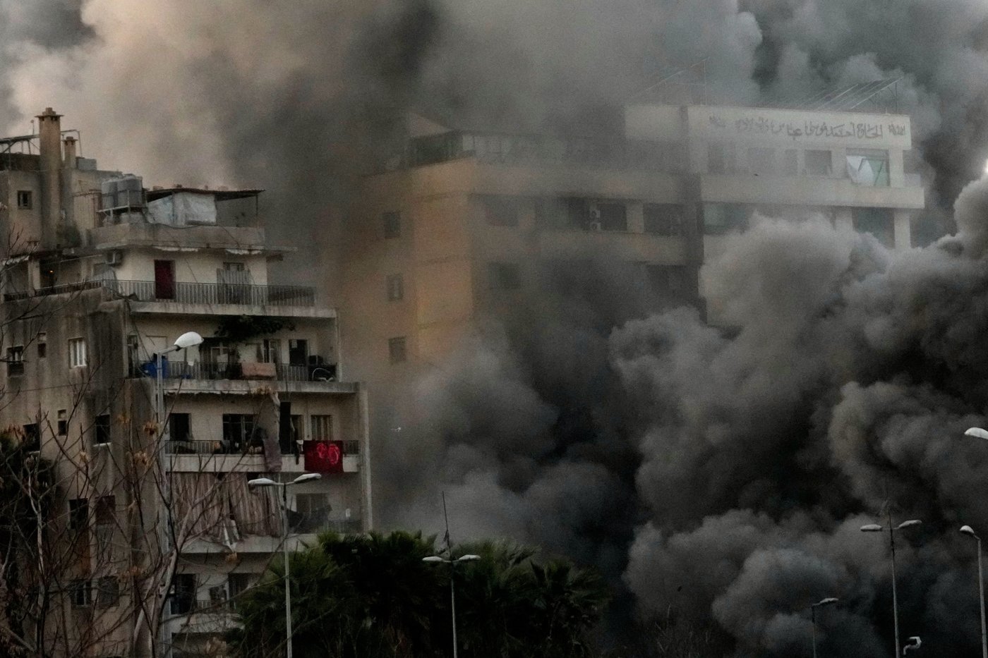 Photos of a central Beirut district struck by Israeli bombs | iNFOnews.ca