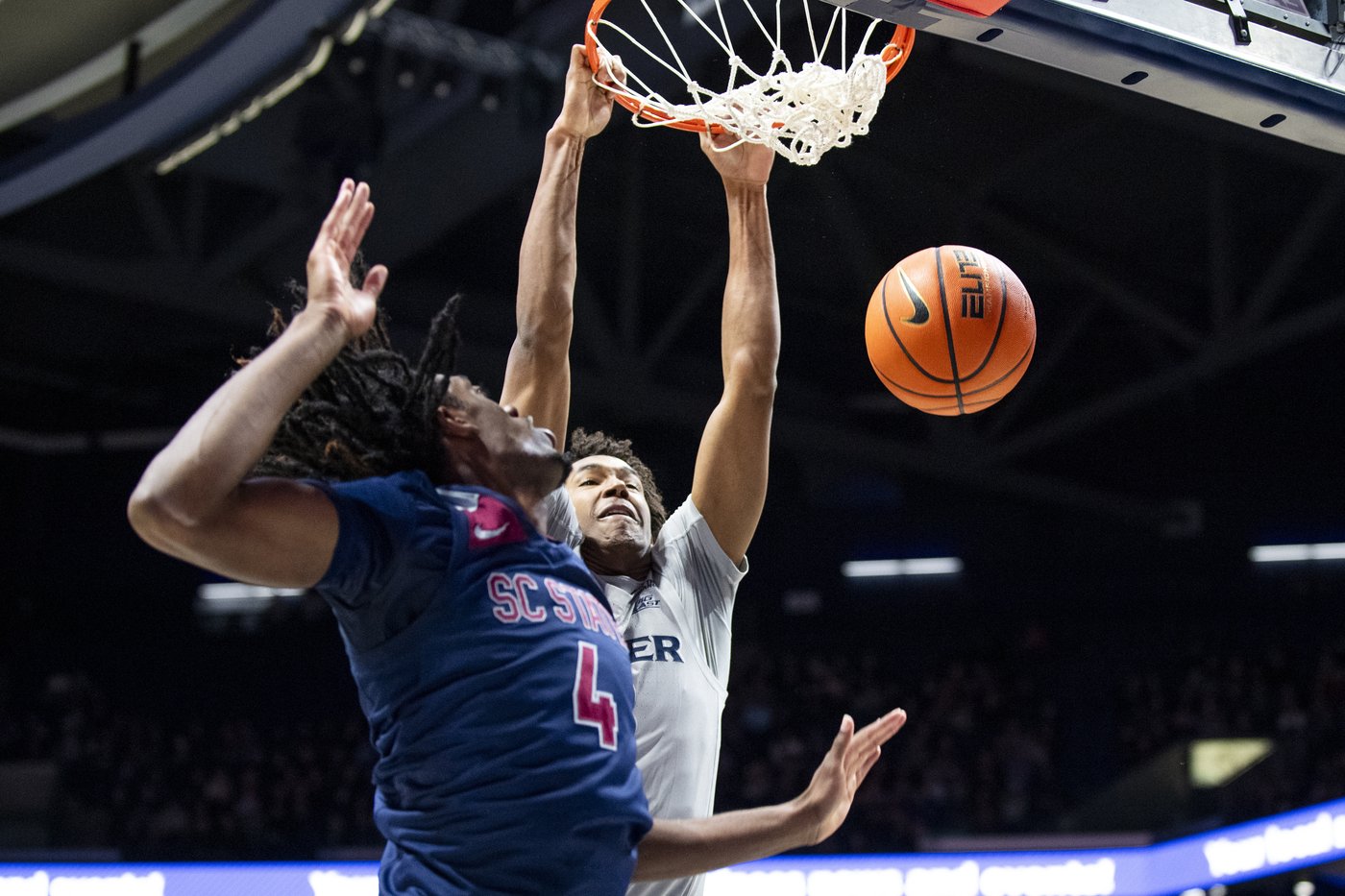Freemantle scores 17, McKnight 14 as No. 22 Xavier holds on to beat SC State | iNFOnews.ca