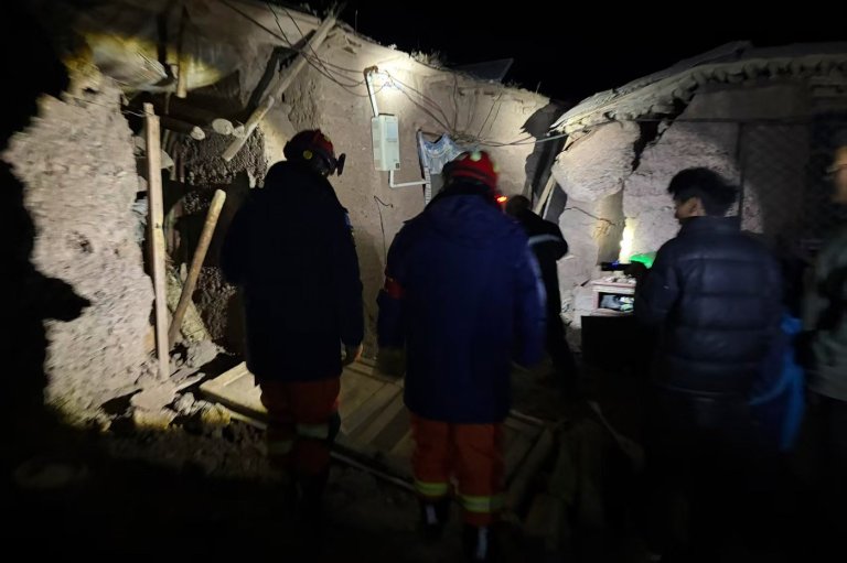 Rescuers search for survivors after deadly earthquake in China’s Tibet region | iNFOnews.ca