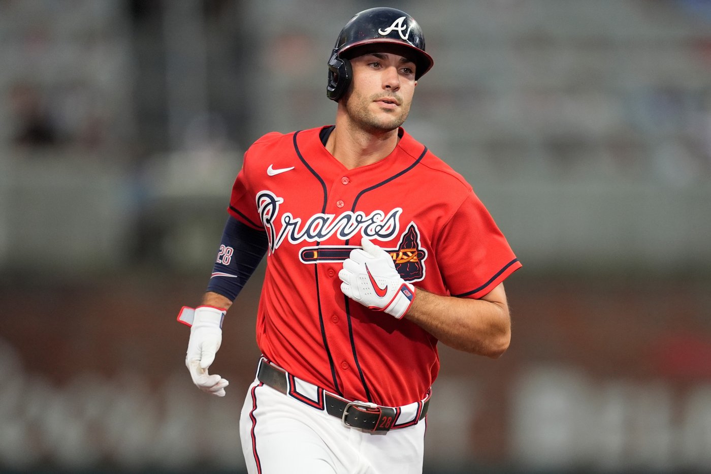 Chris Sale dominates with 7 shutout innings as the Braves rout the Rangers 15-1 | iNFOnews.ca