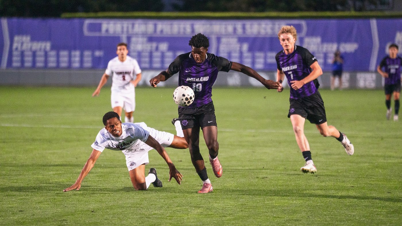 Canadian forward David Ajagbe looks to take Portland to NCAA soccer promised land | iNFOnews.ca