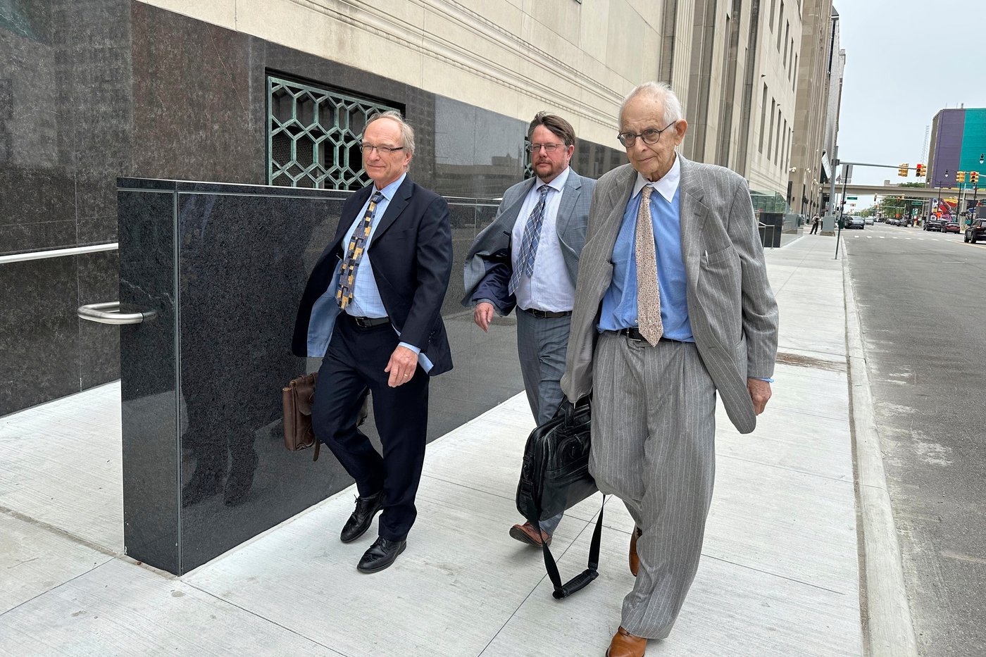2 Chinese scientists will stay in jail while accused of bringing biological material to US | iNFOnews.ca 2 Chinese scientists will stay in jail while accused of bringing biological material to US | iNFOnews.ca