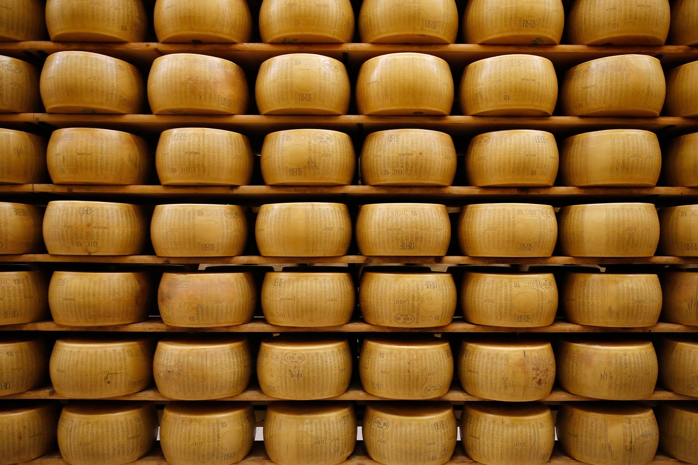 FACT FOCUS: Social media falsely claims heatwave threatens Parmigiano Reggiano cheese and bank | iNFOnews.ca FACT FOCUS: Social media falsely claims heatwave threatens Parmigiano Reggiano cheese and bank | iNFOnews.ca
