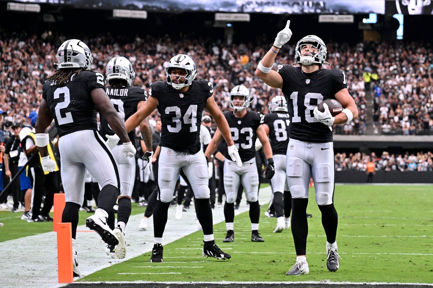 Kirk Cousins hits 301 career TD passes as Raiders open the season with a 27-13 win over Dolphins | iNFOnews.ca Kirk Cousins hits 301 career TD passes as Raiders open the season with a 27-13 win over Dolphins | iNFOnews.ca