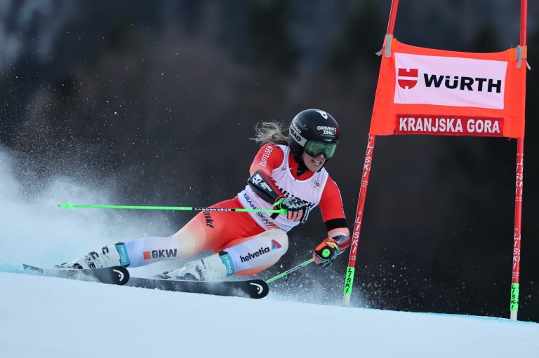 Swiss skier Rast dedicates her 1st World Cup GS win to victims of Crans-Montana bar fire | iNFOnews.ca