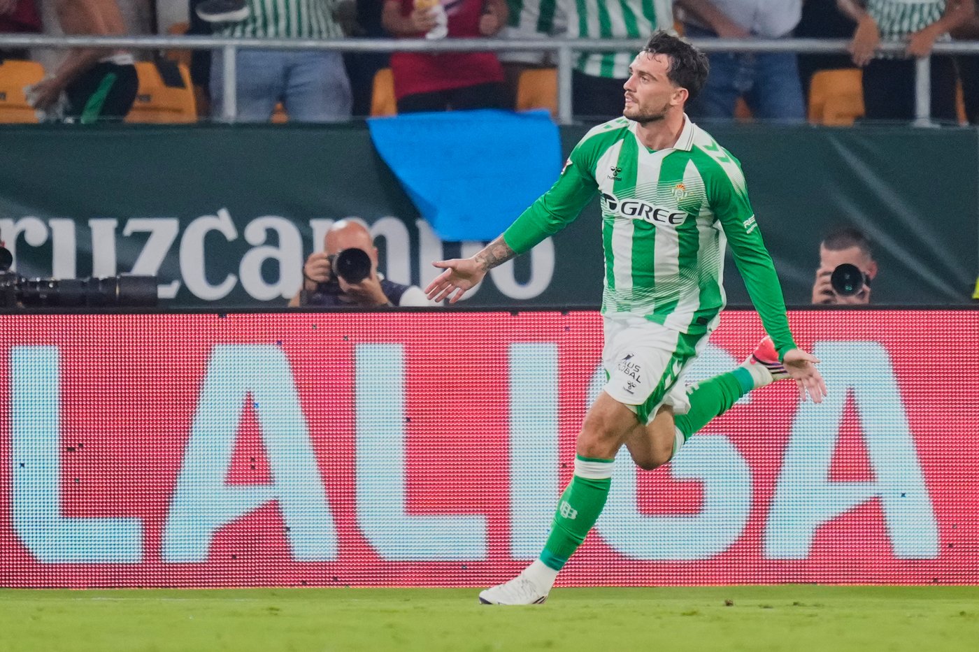 Ireland forward Troy Parrott shines again sealing Real Betis win on Champions League return | iNFOnews.ca Ireland forward Troy Parrott shines again sealing Real Betis win on Champions League return | iNFOnews.ca