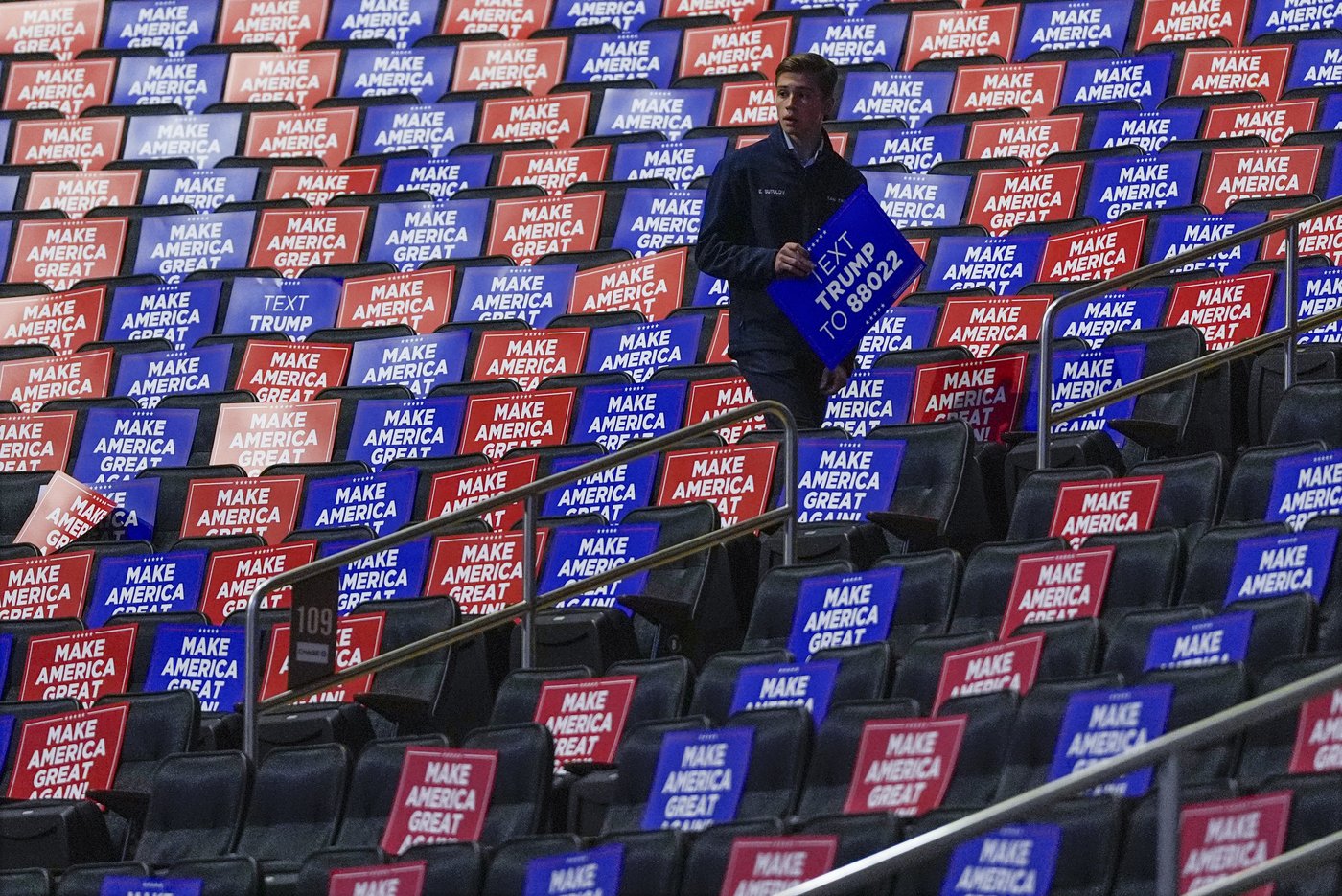 Trump's Madison Square Garden event features crude and racist insults | iNFOnews.ca Trump's Madison Square Garden event features crude and racist insults | iNFOnews.ca