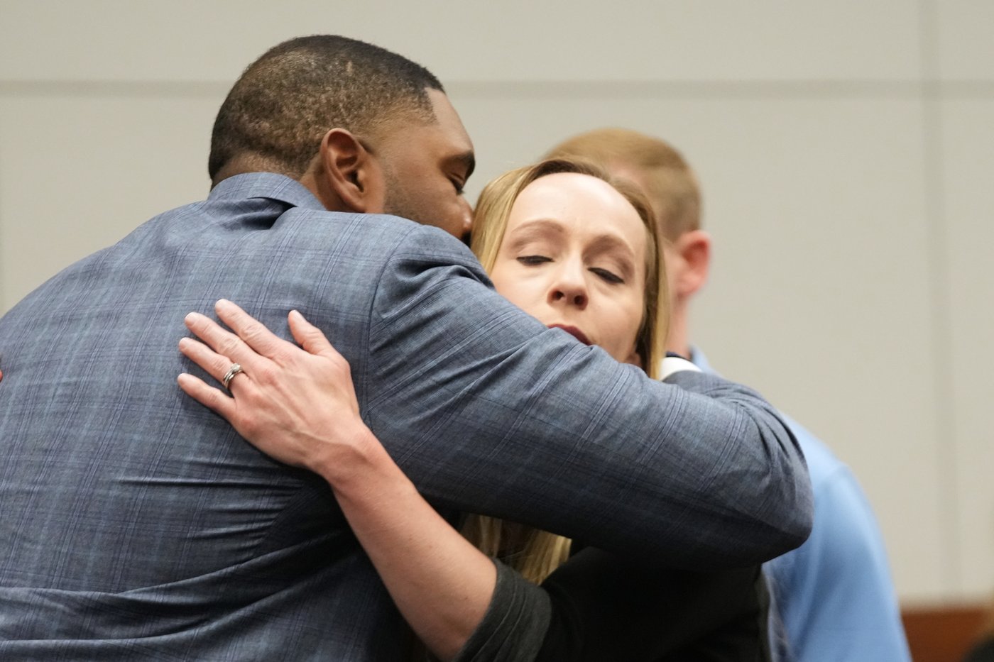 Ex-Michigan coach Sherrone Moore gets probation for confrontation with woman who disclosed affair | iNFOnews.ca Ex-Michigan coach Sherrone Moore gets probation for confrontation with woman who disclosed affair | iNFOnews.ca