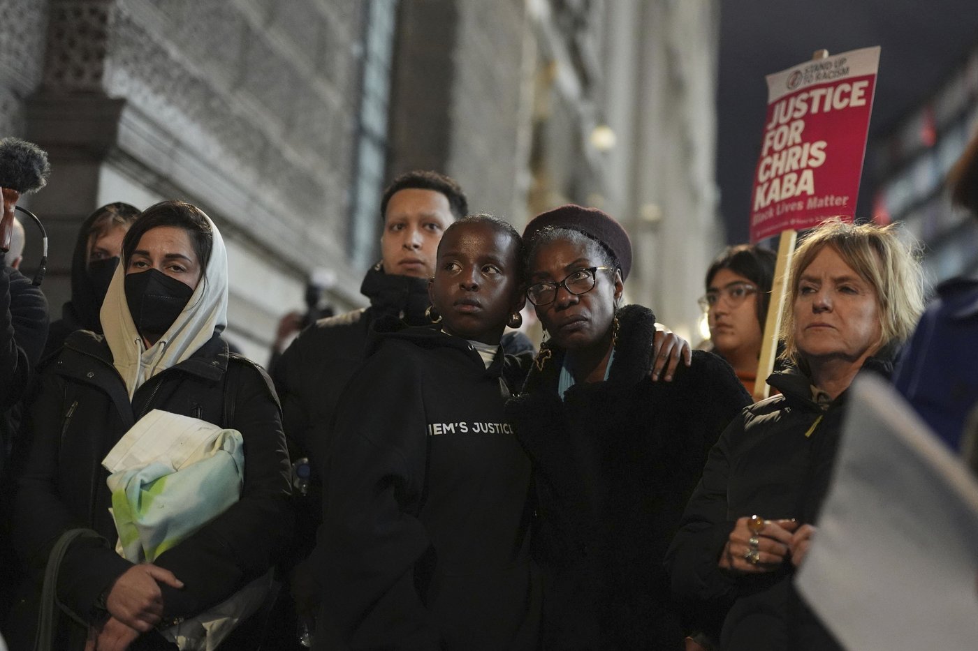 London police officer who fatally shot a Black motorist is acquitted of murder | iNFOnews.ca