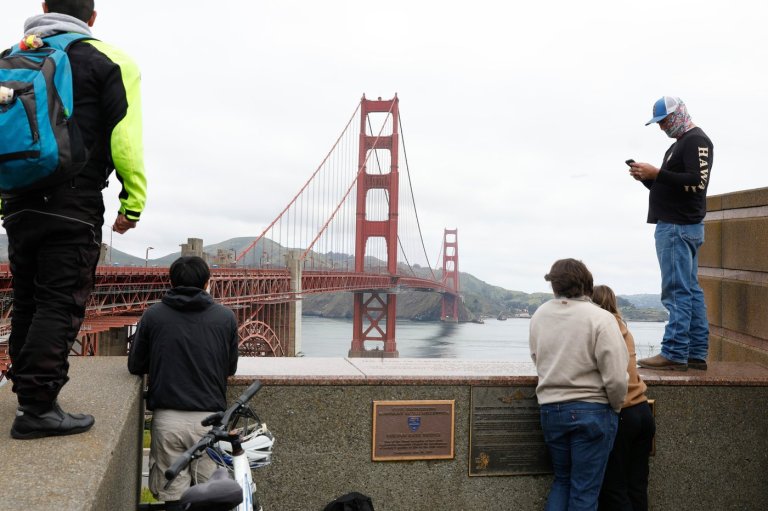 Felony charges dropped against Golden Gate Bridge protesters | iNFOnews.ca