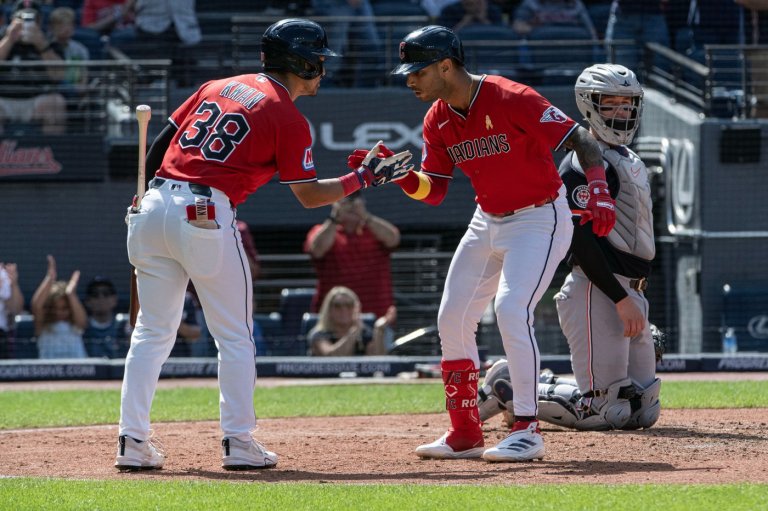 Daniel Schneemann's hit in 10th gives Guardians 3-2 win, their third walk-off over Tigers in series | iNFOnews.ca