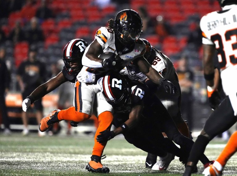 Redblacks rally in final quarter to knock off Lions 34-33 | iNFOnews.ca