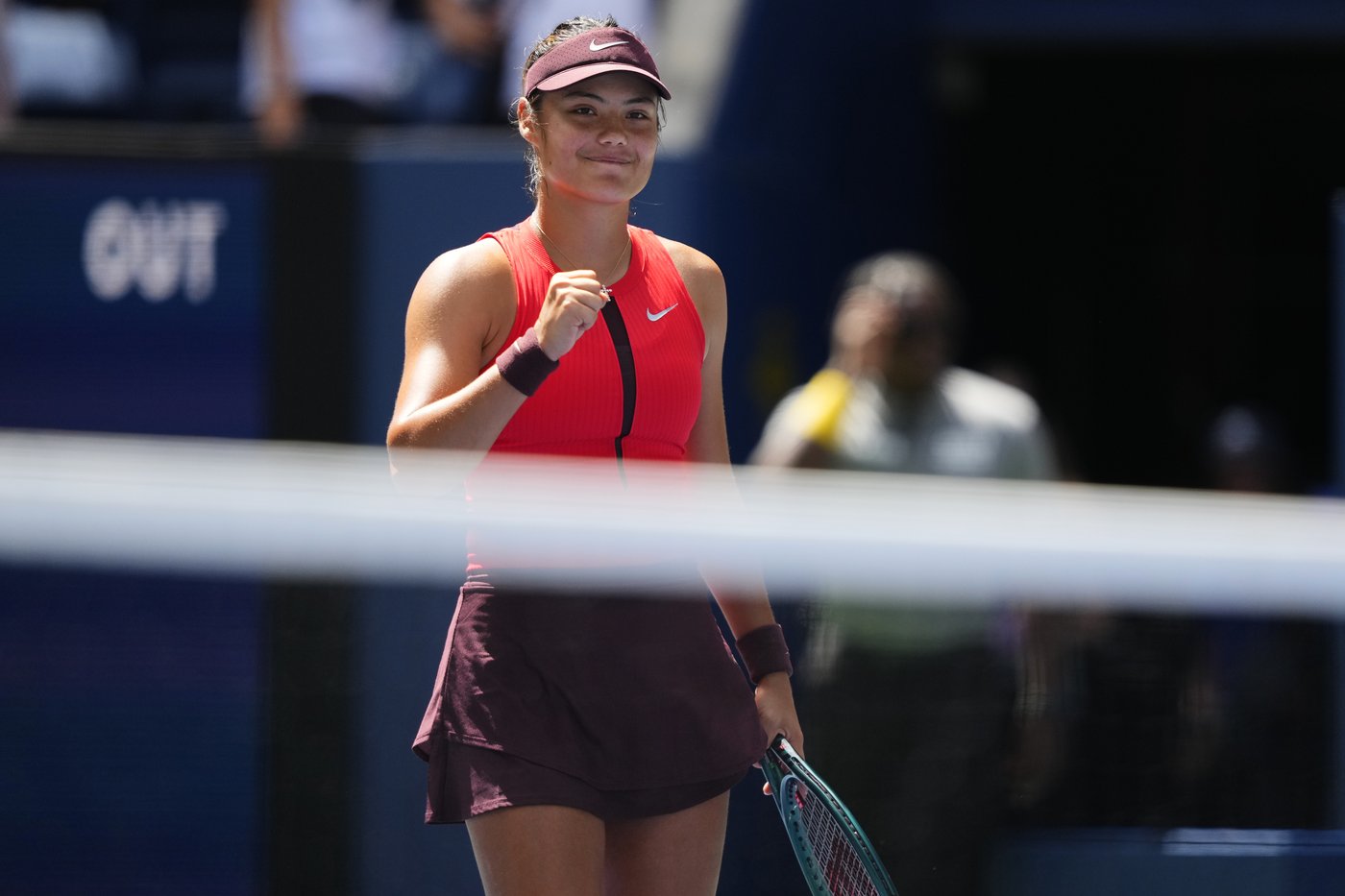 2021 US Open champion Emma Raducanu wins a match in New York for the 1st time since her title | iNFOnews.ca 2021 US Open champion Emma Raducanu wins a match in New York for the 1st time since her title | iNFOnews.ca