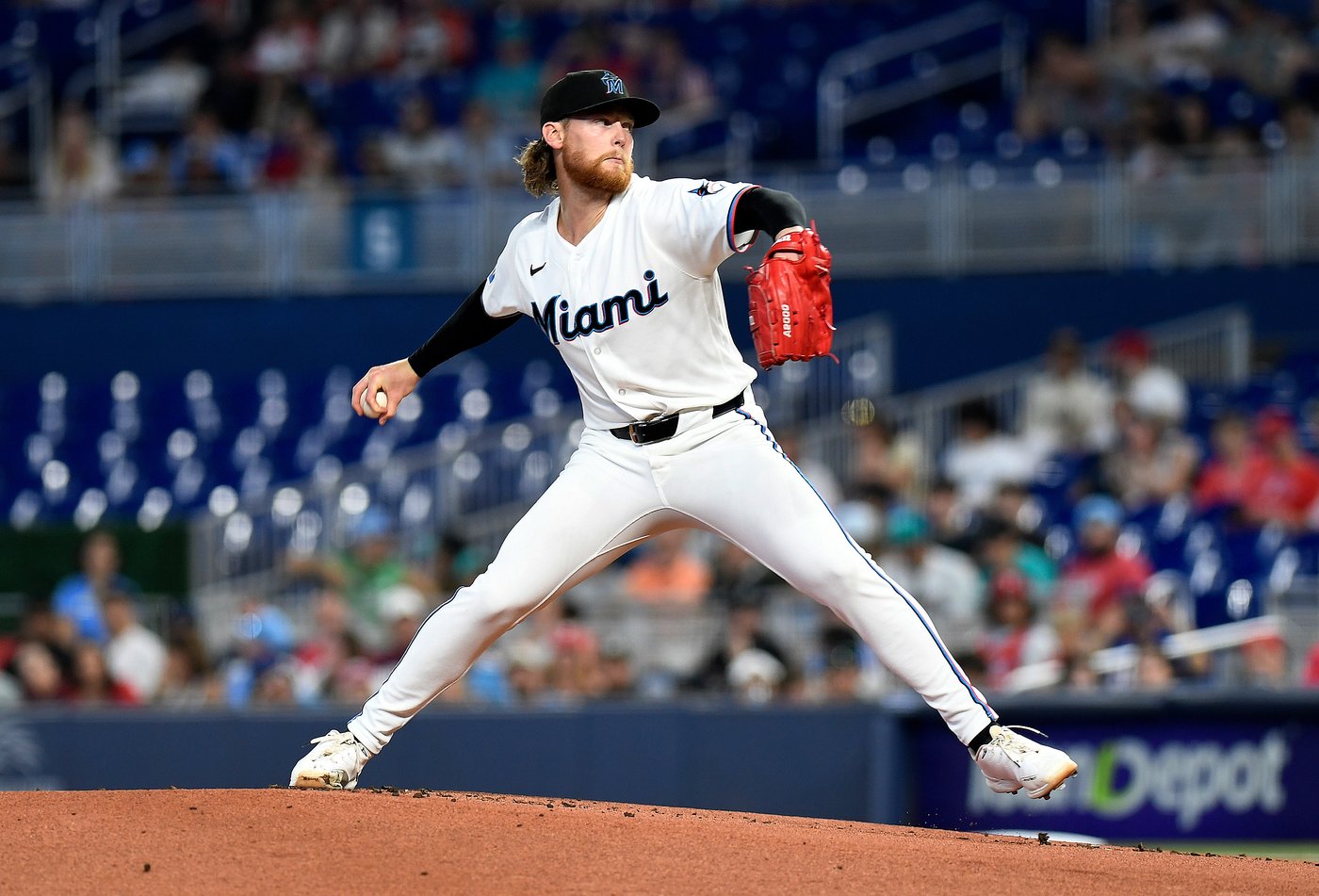 Meyer and 2 relievers combine on 1-hitter in Marlins' 4-0 victory over Phillies | iNFOnews.ca