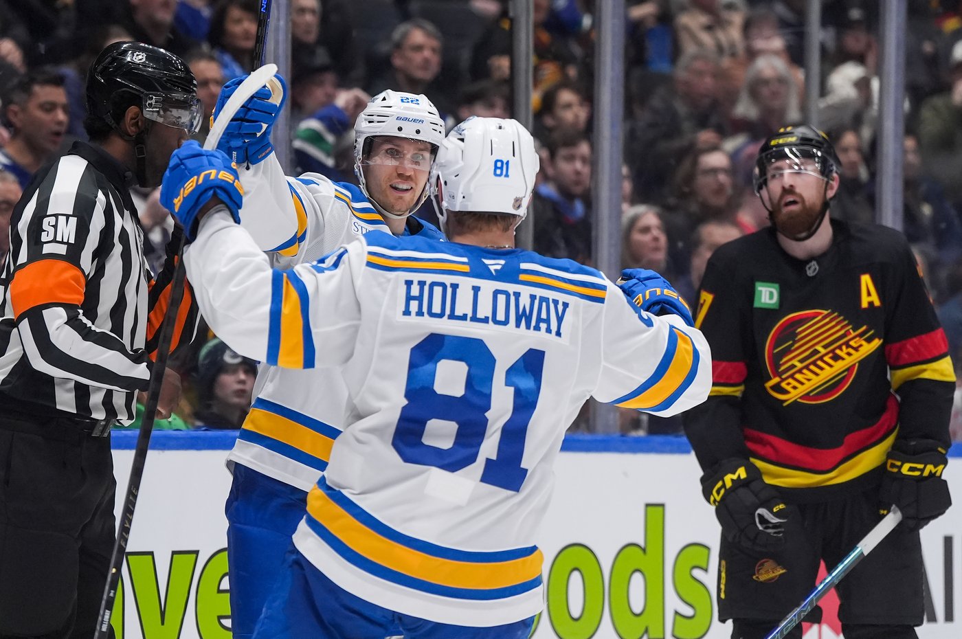 Blues keep playoff hopes alive by beating struggling Canucks 3-1 | iNFOnews.ca Blues keep playoff hopes alive by beating struggling Canucks 3-1 | iNFOnews.ca