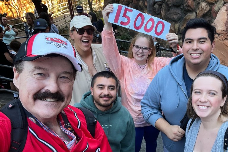 California man marks his 15,000th spin on Disneyland's 'Cars' ride | iNFOnews.ca