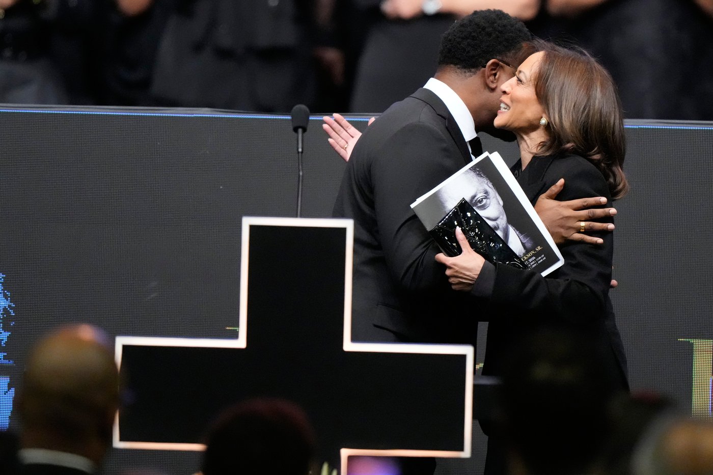 People pay their respects to the late Rev. Jesse Jackson, in photos | iNFOnews.ca