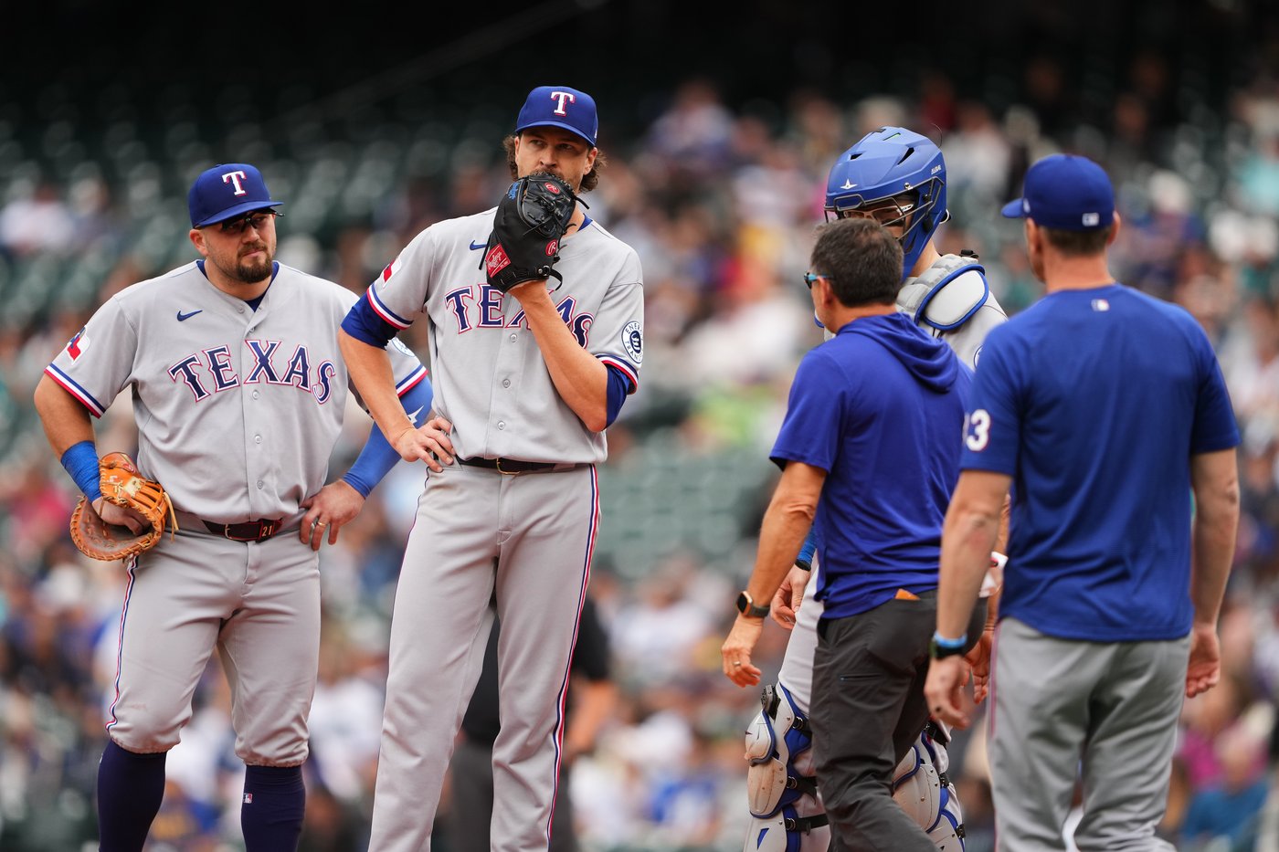 DeGrom retires first 15 batters, Rodríguez hits 3-run homer off bullpen as Mariners beat Texas 4-3 | iNFOnews.ca