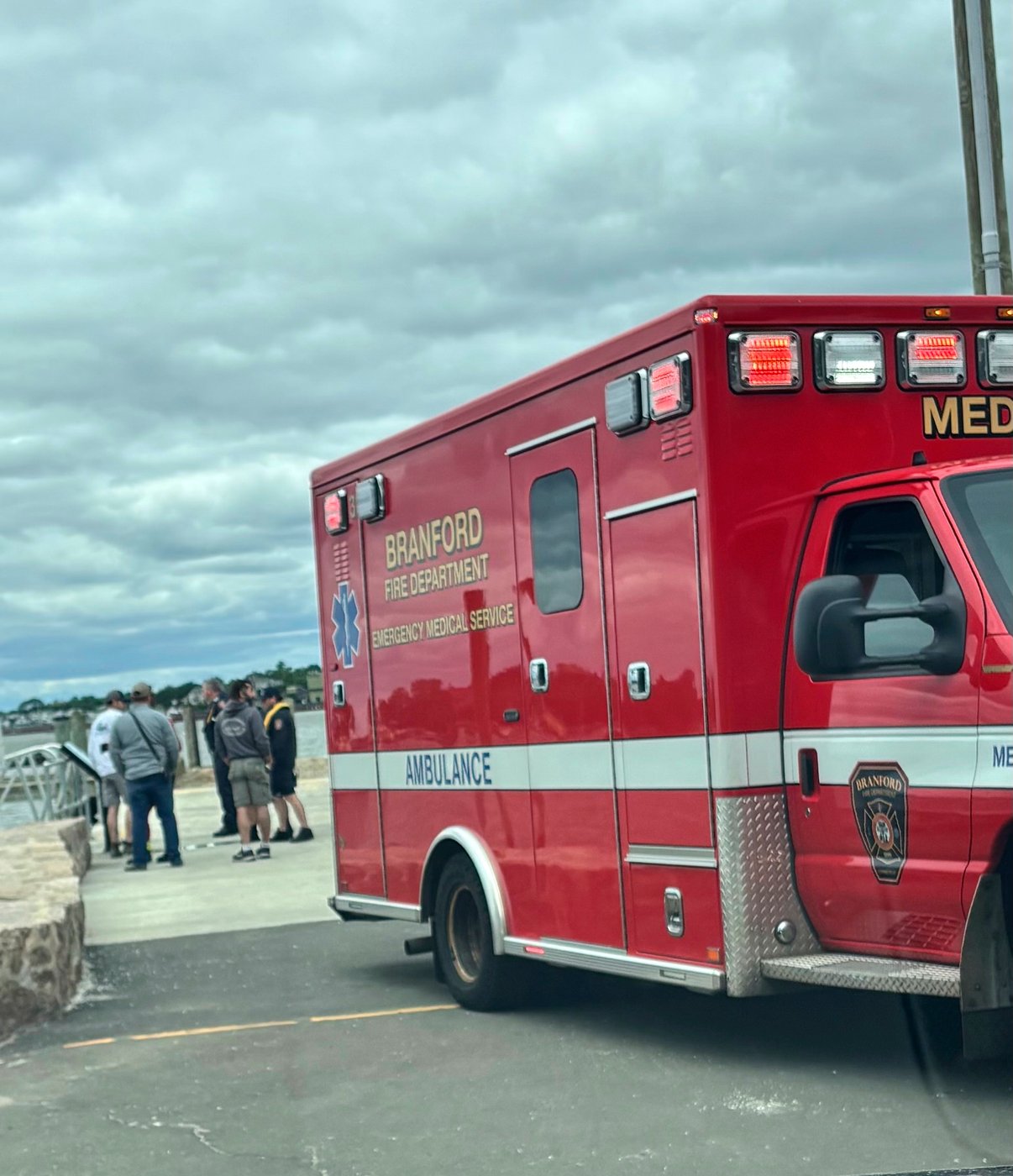 Pilot lands small plane in Long Island Sound, calls 911 to report location before rescue | iNFOnews.ca Pilot lands small plane in Long Island Sound, calls 911 to report location before rescue | iNFOnews.ca