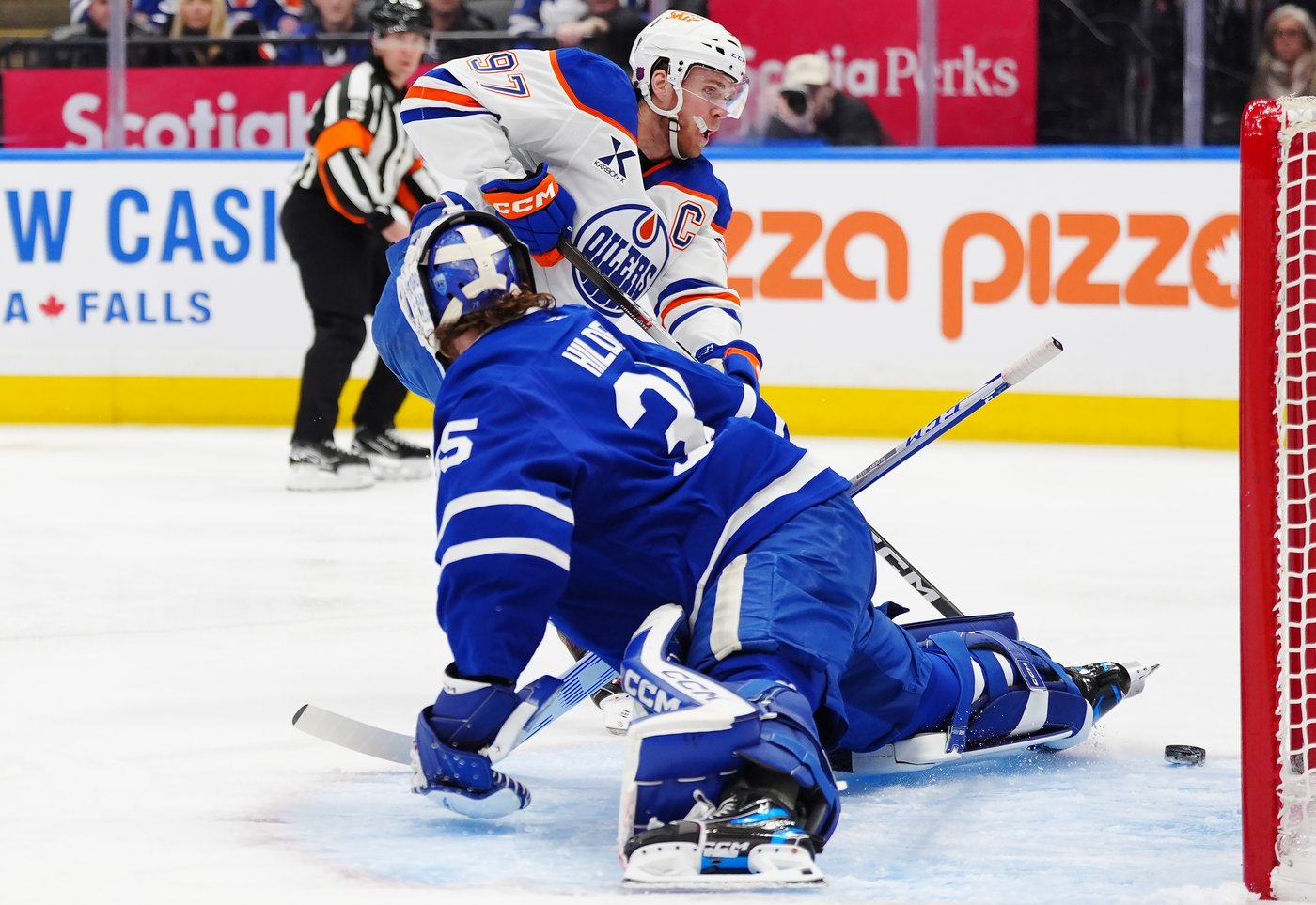 Connor McDavid powers Oilers over Maple Leafs 6-3 in Tristan Jarry's Edmonton debut | iNFOnews.ca Connor McDavid powers Oilers over Maple Leafs 6-3 in Tristan Jarry's Edmonton debut | iNFOnews.ca