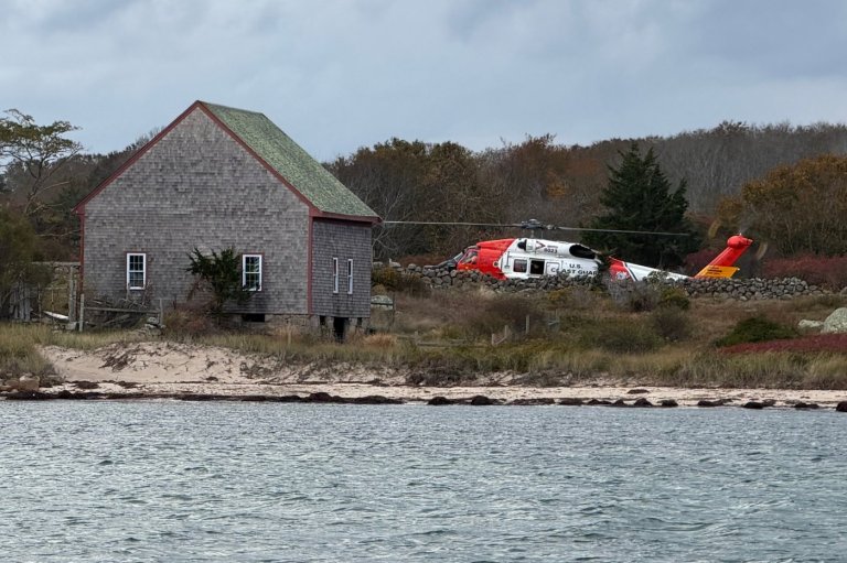 Coast Guard audio captures stranded family's mayday call. 'Our ship burned while we were sleeping' | iNFOnews.ca