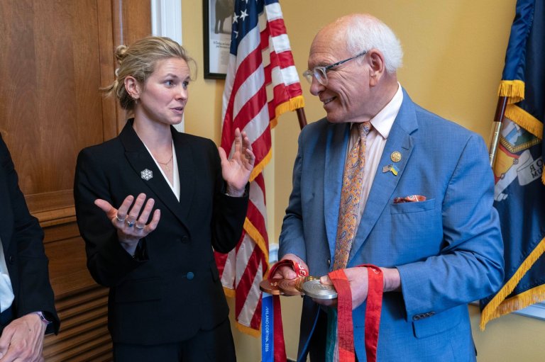 In visit to Capitol, Jessie Diggins and other Olympians push for climate change solutions | iNFOnews.ca