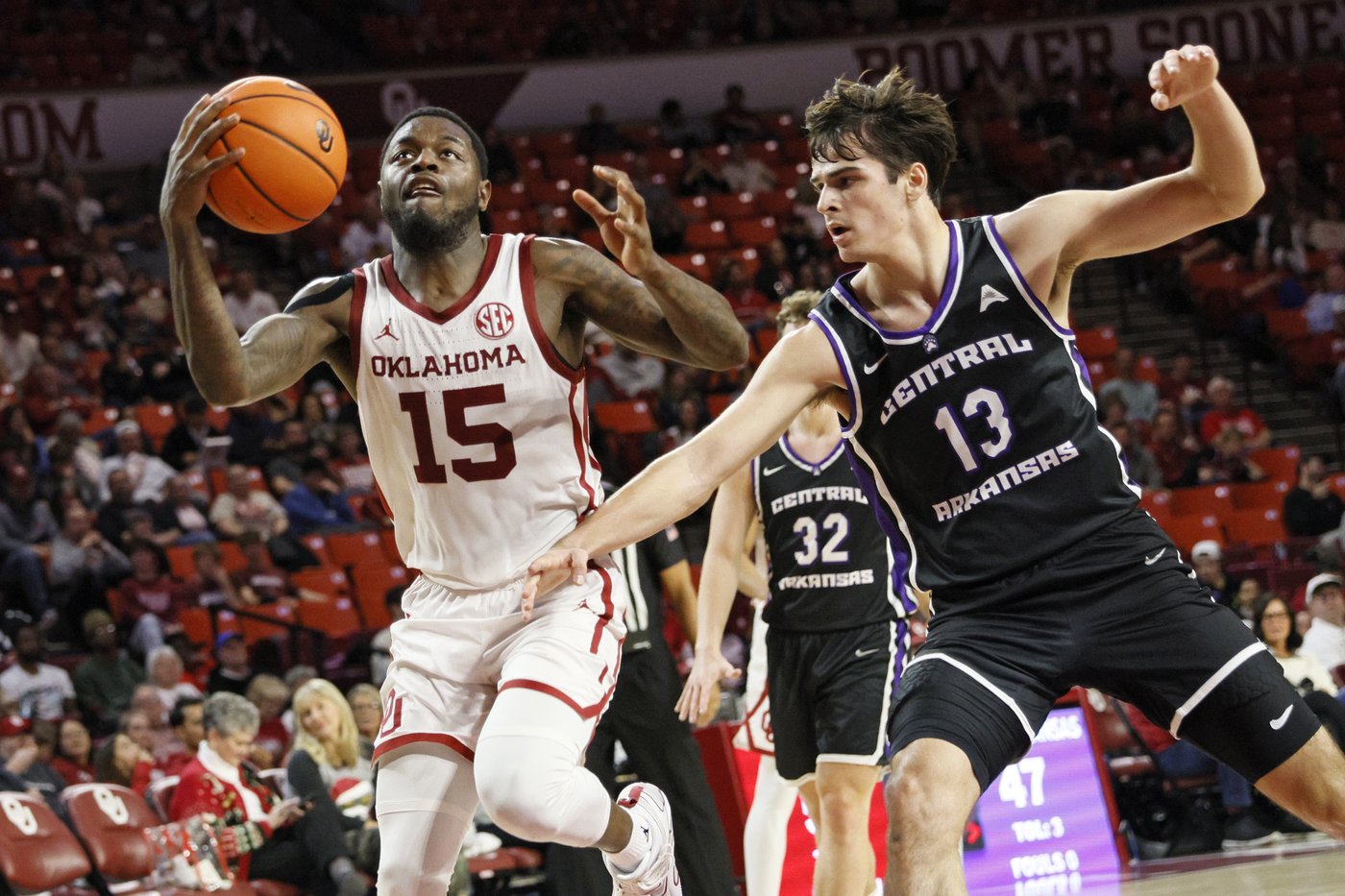 Duke Miles scores a season-high 29 points and No. 14 Oklahoma beats Central Arkansas 89-66 | iNFOnews.ca