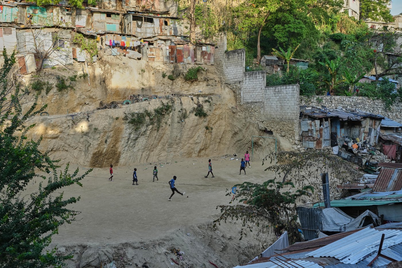 Haitians switch soccer allegiances from Brazil as 'Grenadiers' end World Cup drought | iNFOnews.ca Haitians switch soccer allegiances from Brazil as 'Grenadiers' end World Cup drought | iNFOnews.ca